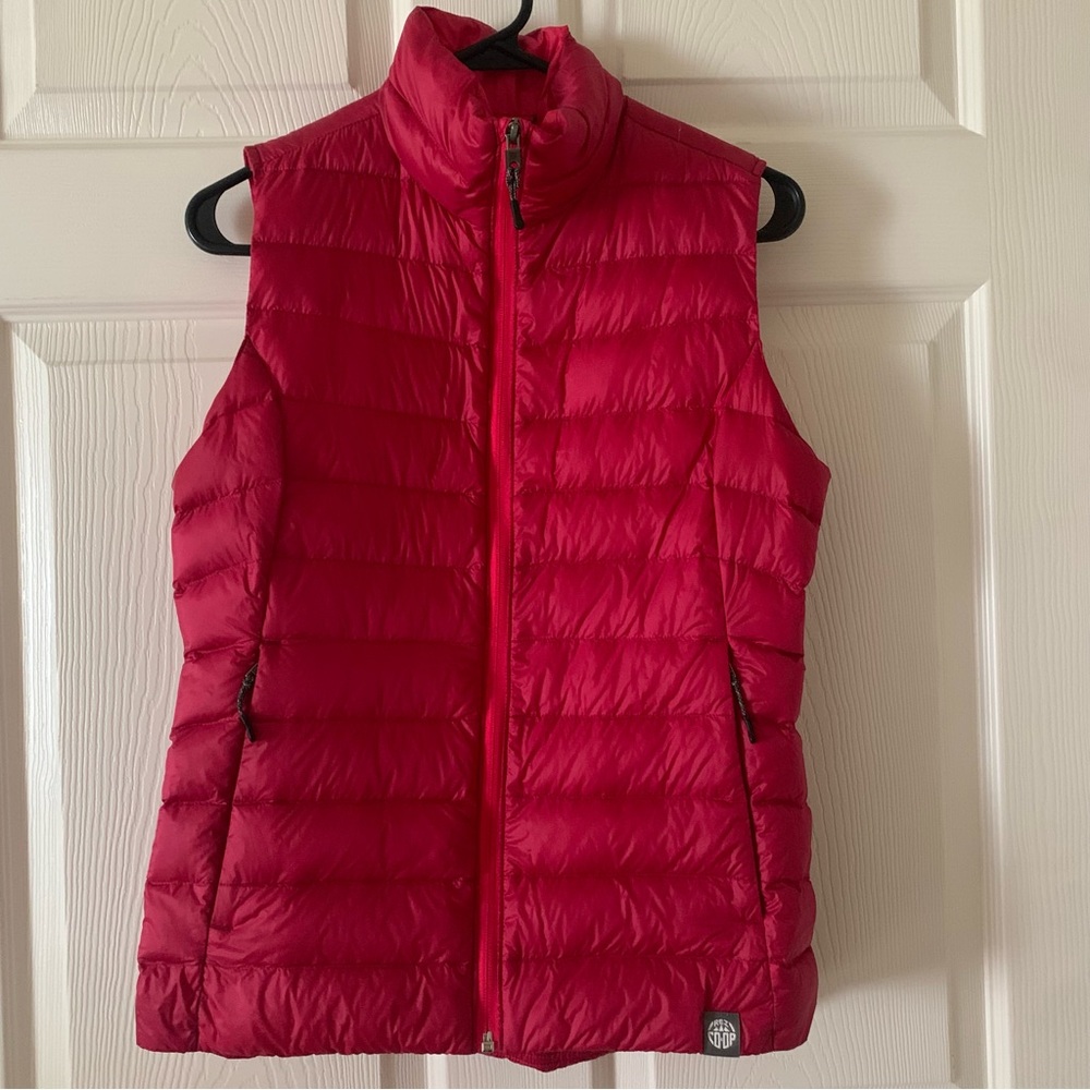 REI Women's Pink Puffer Vest